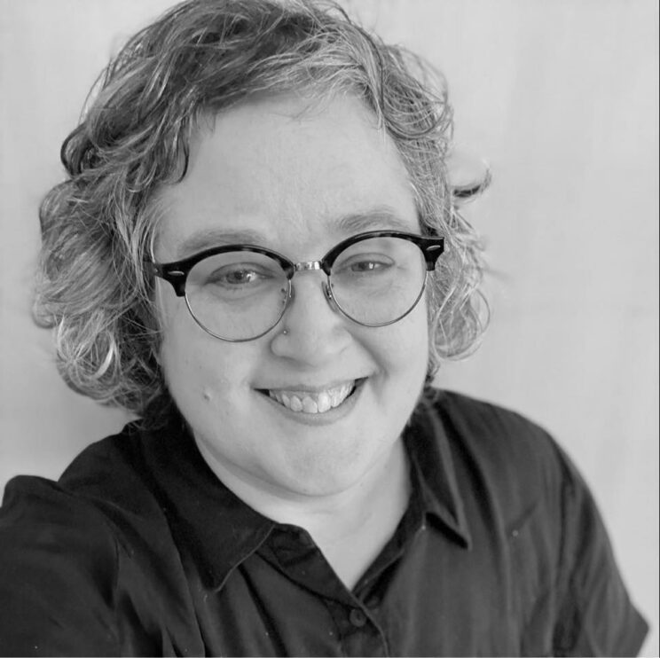 Rea Martens headshot
