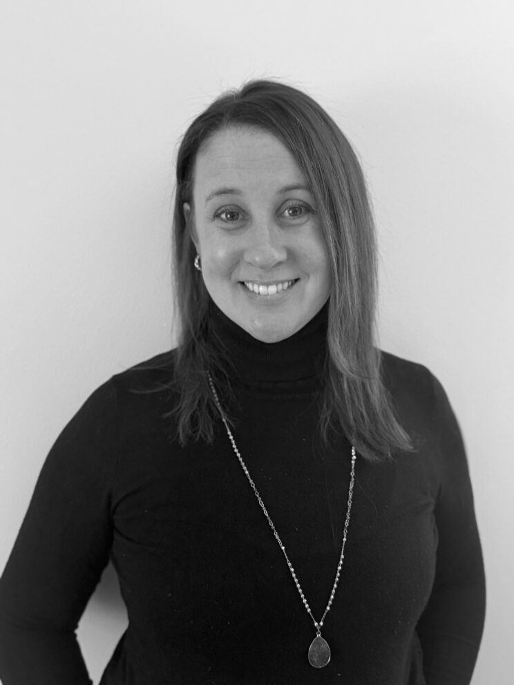 Evelyn Bursey headshot