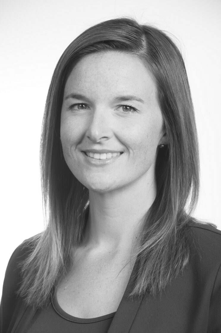 Jennifer Zwicker headshot